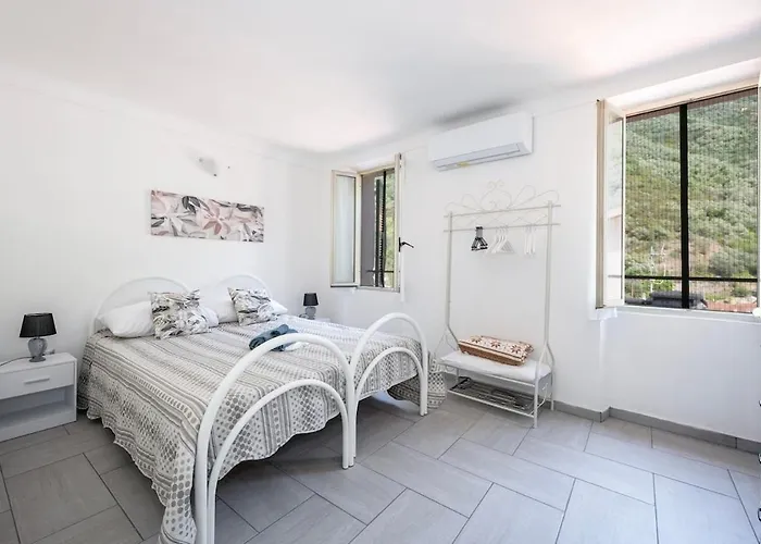 Casa Micino Grazioso Bilocale Nel Centro Storico Di Appartamento Badalucco